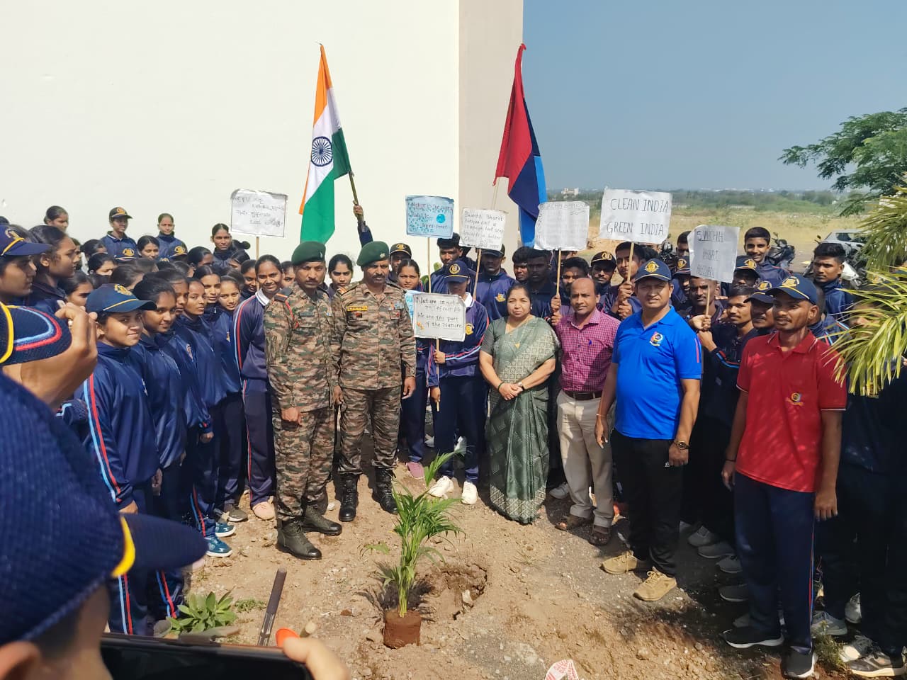 ಎನ್‌ಸಿಸಿ ಕೆಡೆಟ್ ಗಳಿಂದ ವಂದೇ ಮಾತರಂ ಗೀತೆಯ ೧೫೦ ನೇ ವರ್ಷದ ಸಂಭ್ರಮಾಚರಣೆ
